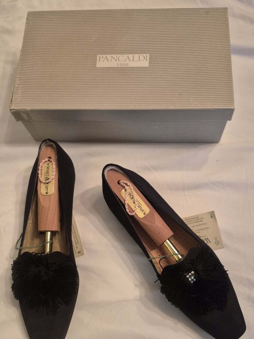 Pancaldi black ariana fabric Giallo low pumps, size 7